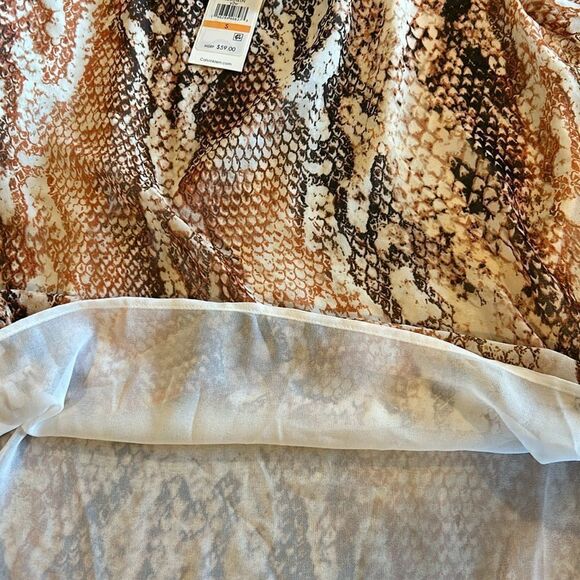 NEW Calvin Klein Snakeskin Print V Neck Top - Picture 6 of 6